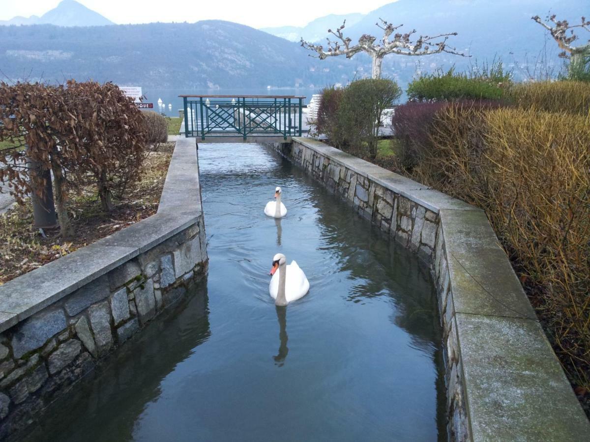Studio Les Pieds Dans L'Eau Au Bord Du Lac D'Annecy ดูแอ็งต์ ภายนอก รูปภาพ